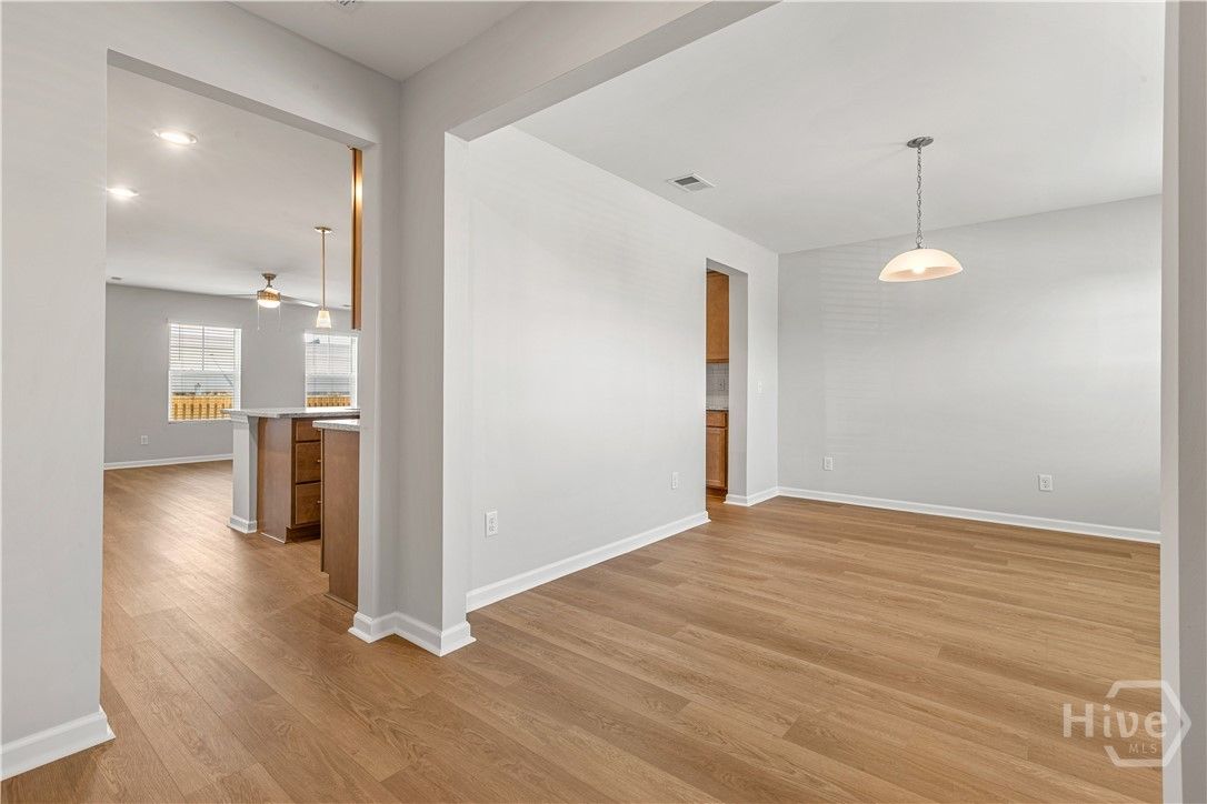 Flex Room off Entry