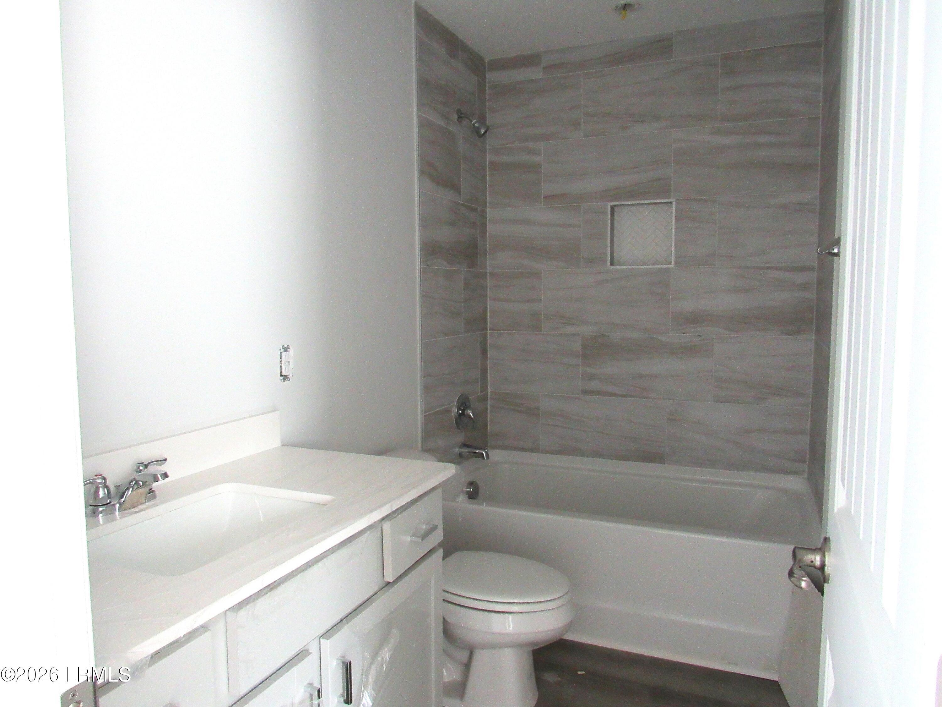 Ceramic tile surround