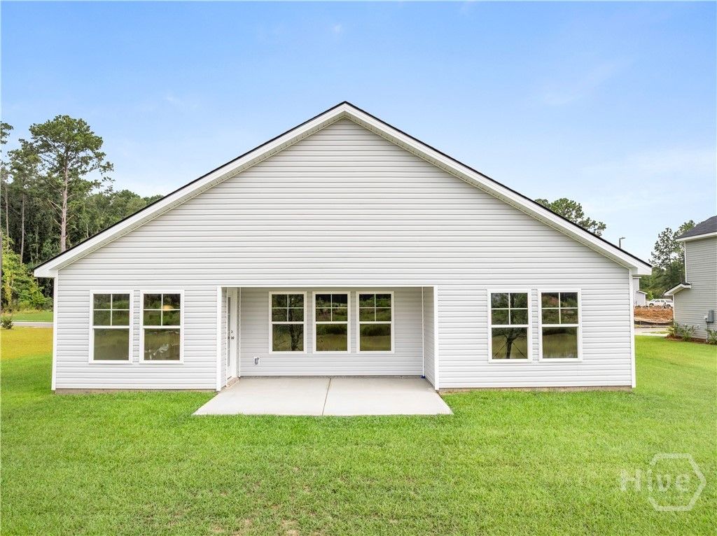 NOT THE ACTUAL HOME. Pictures are of a finished Sp