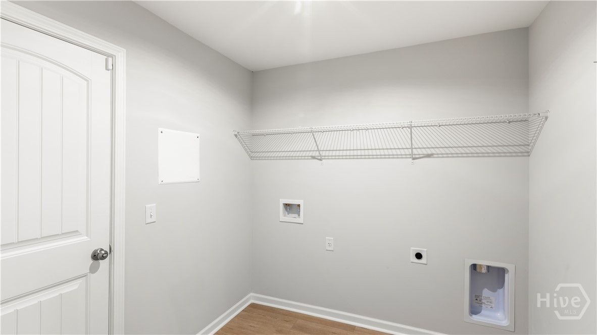 NOT THE ACTUAL HOME. Pictures are of a finished Sp