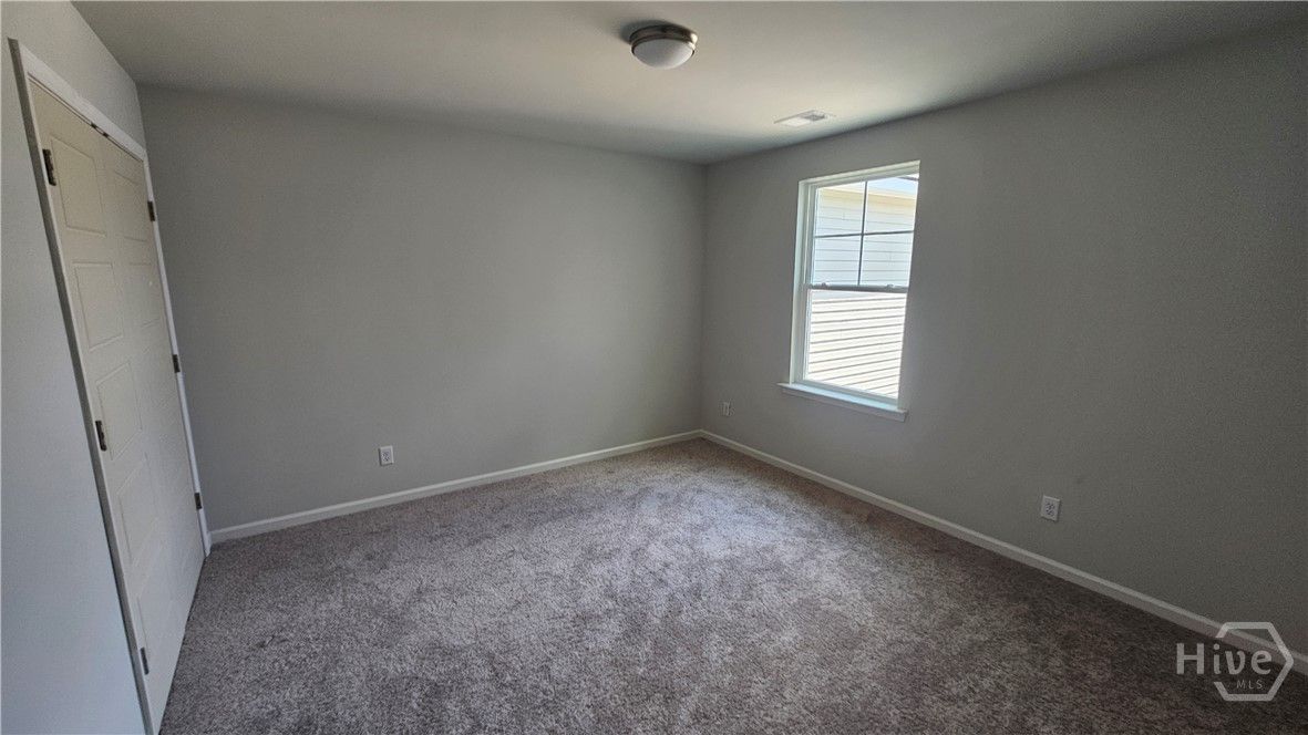 NOT the actual Townehome. Pictures are of a near f