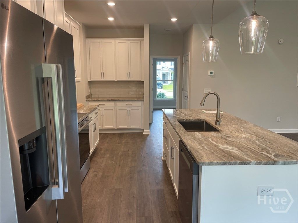Lots of Cabinets and Counter Space