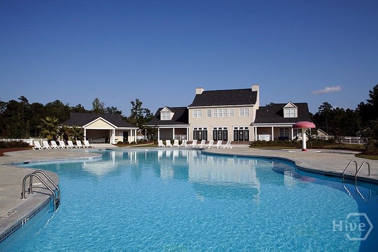 Community pool