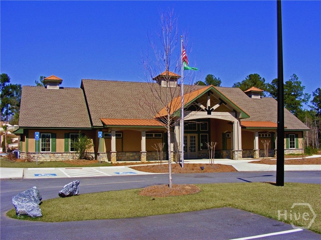 Highlands Clubhouse and Amenities