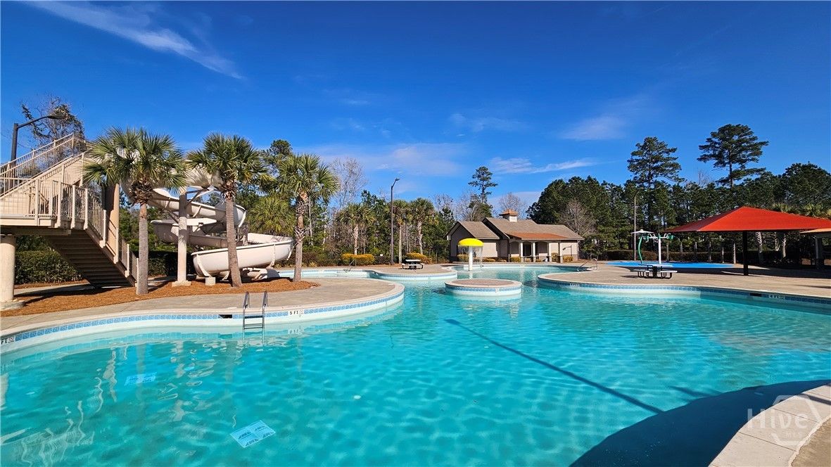 Highlands Clubhouse and Amenities