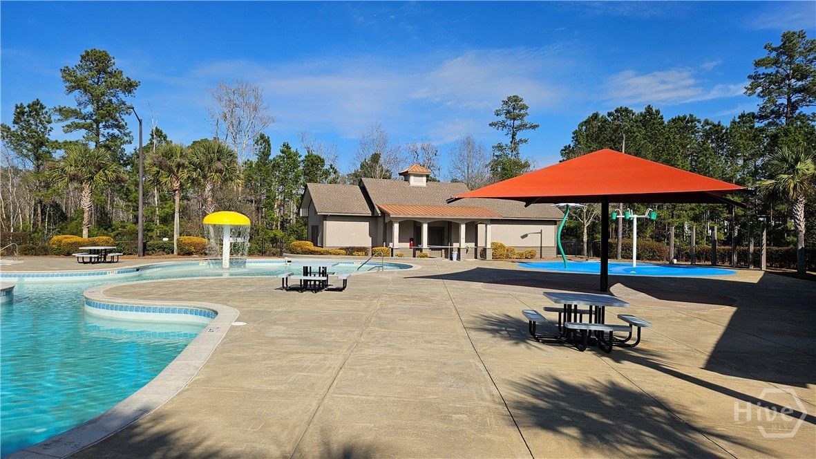 Highlands Clubhouse and Amenities