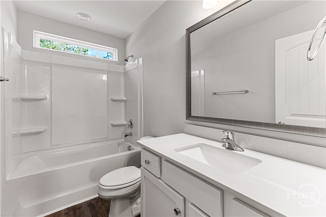 2nd Bathroom