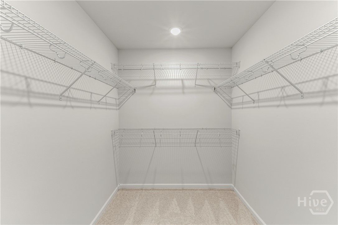 NOT THE ACTUAL TOWNEHOME. Pictures are of a Finish