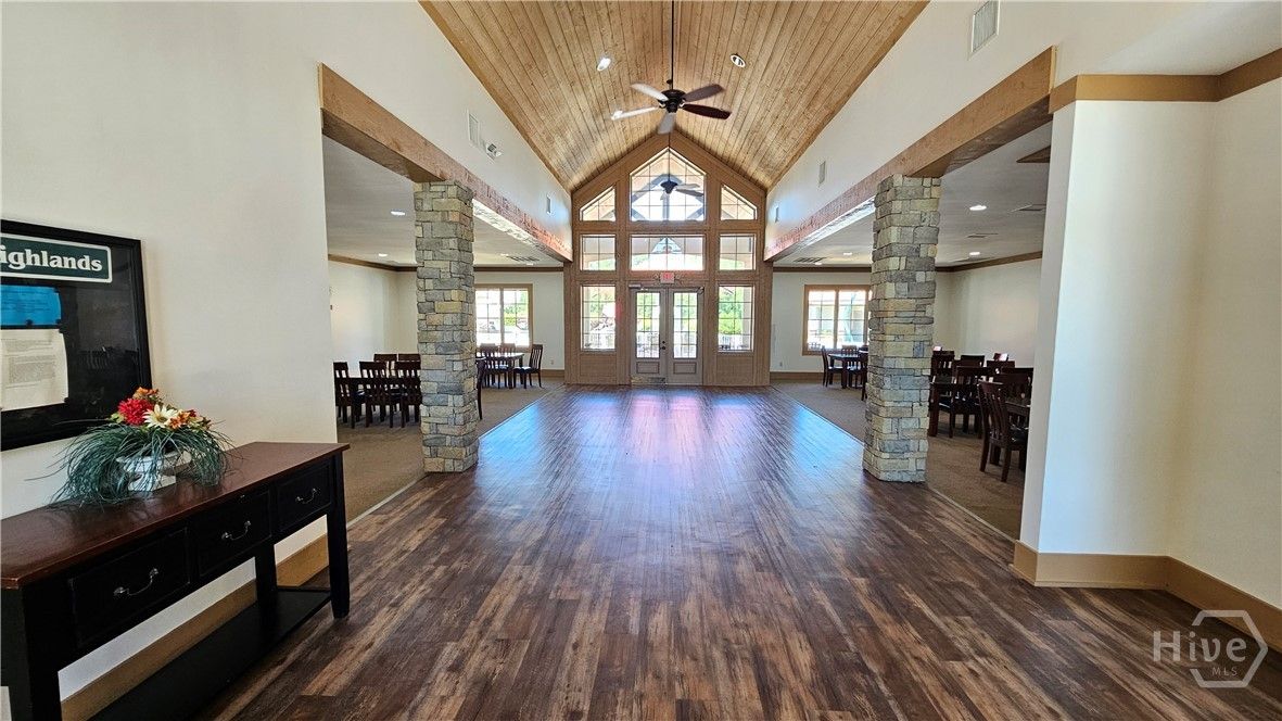 Furnished Highlands Clubhouse