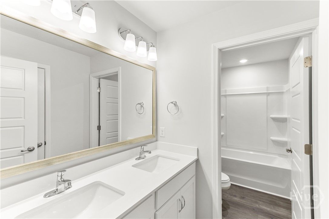 Secondary Bath