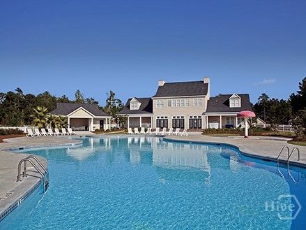Community pool