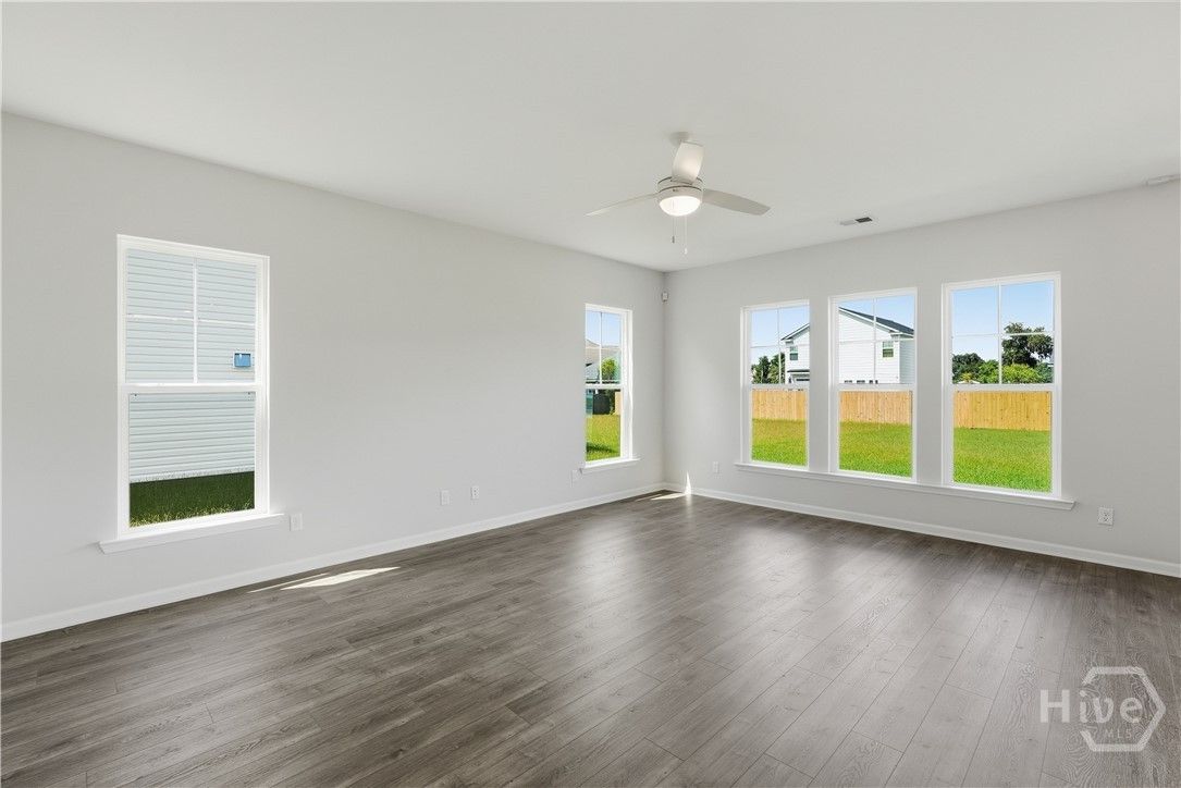 NOT THE ACTUAL HOME. Pictures are of a Finished Da
