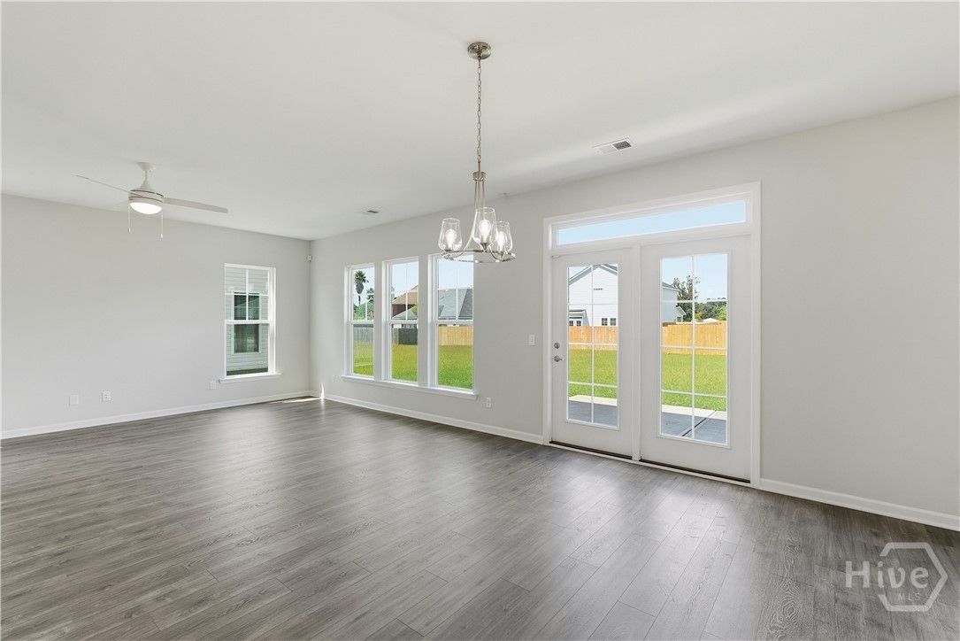 NOT THE ACTUAL HOME. Pictures are of a Finished Da