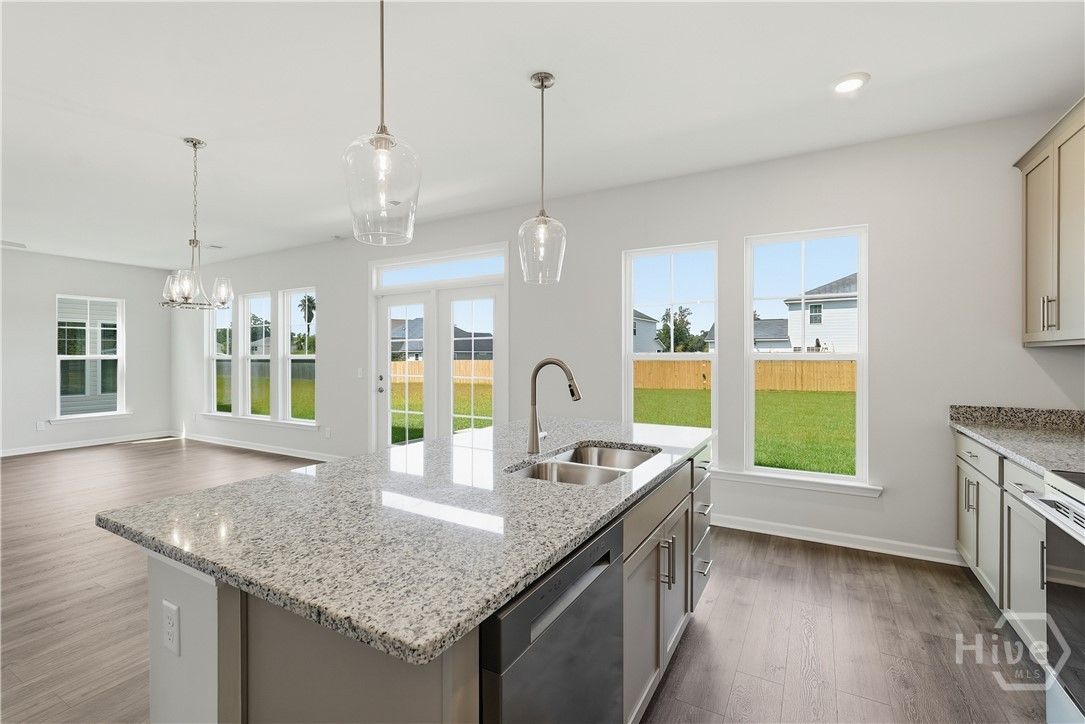 NOT THE ACTUAL HOME. Pictures are of a Finished Da