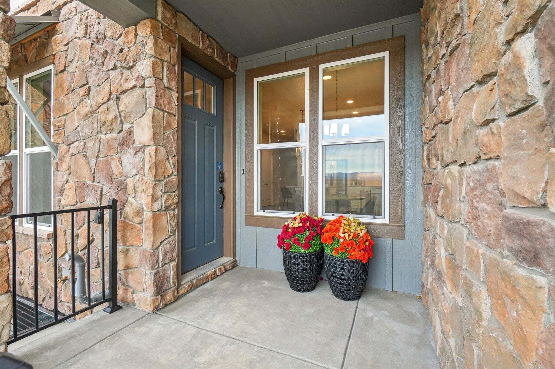 Carolina Exterior