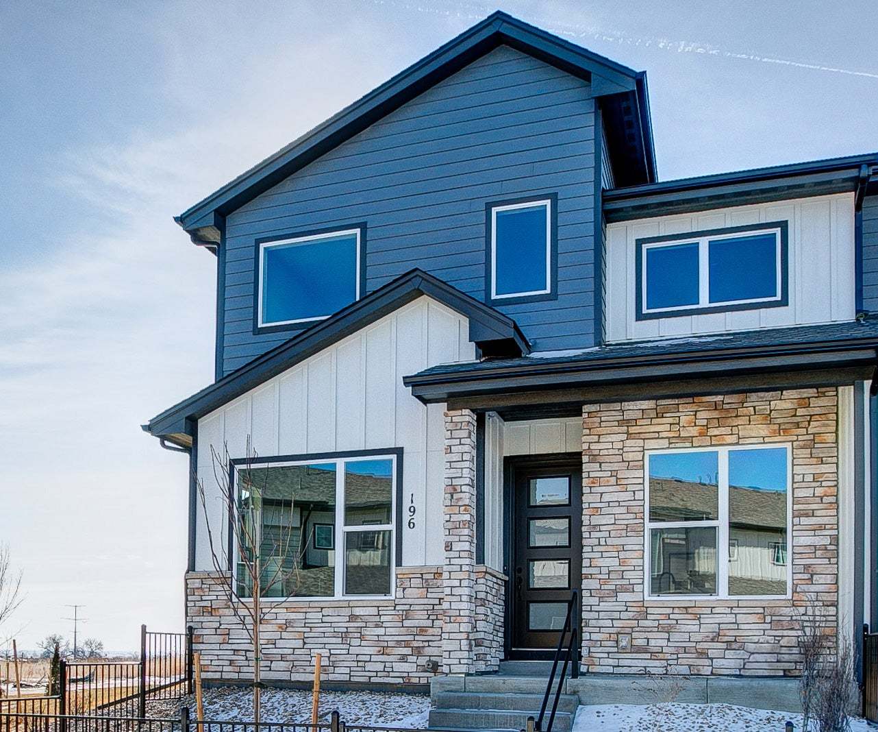 Addison 2 Exterior