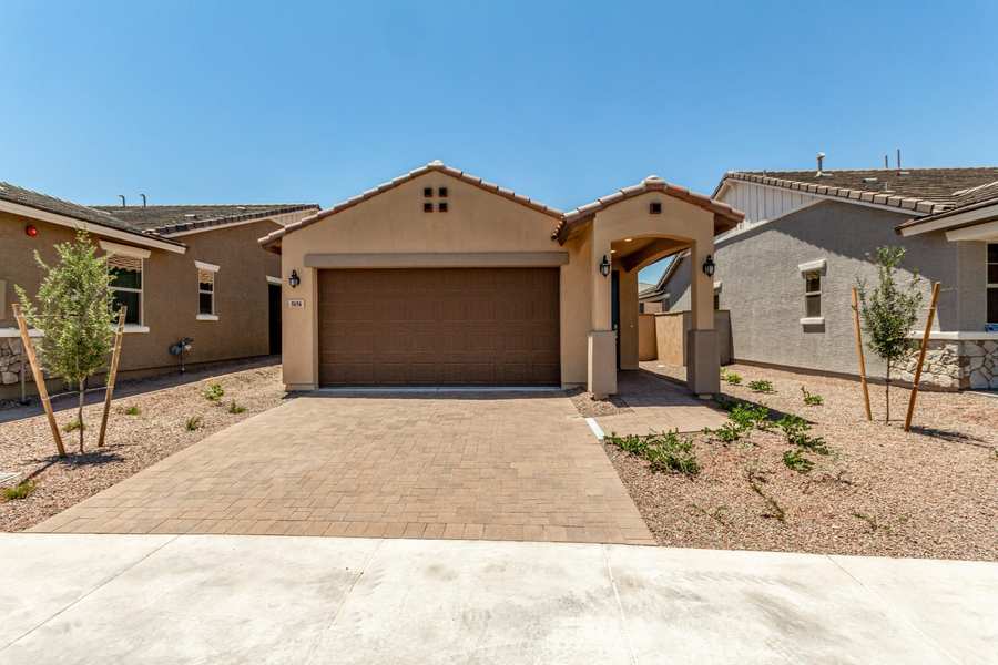 5656 N. 205th Ln (Mariposa)