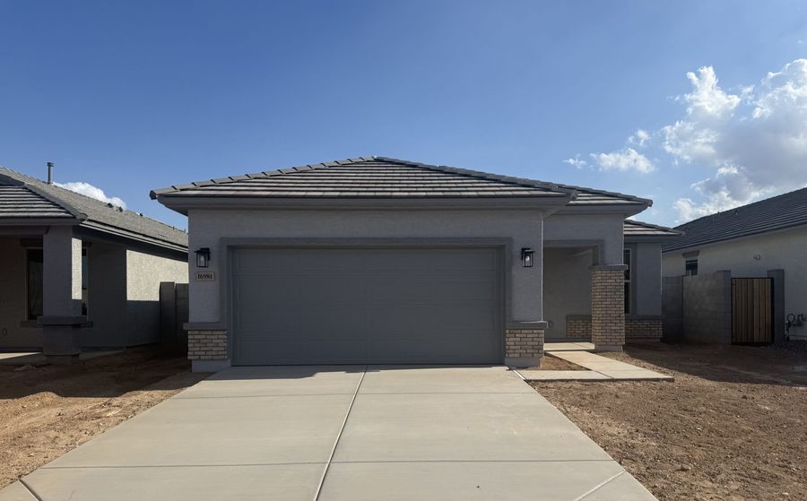 16981 W. Spur Dr (Madera)