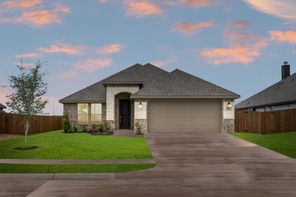 1005 Pineview Lane (Concept 1849)