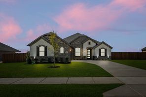 113 Grey Wolf Court (Concept 2370)