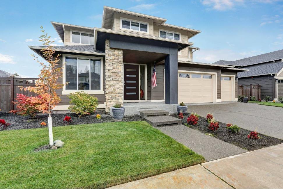 casa en Larson Builders por Larson Builders