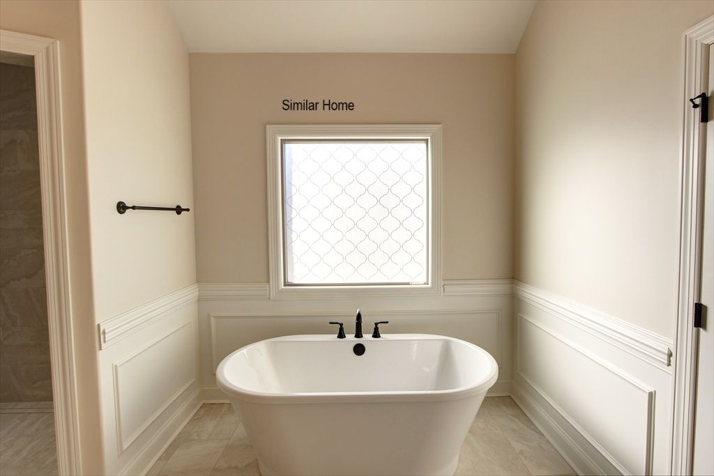 MasterBath Soaker Tub