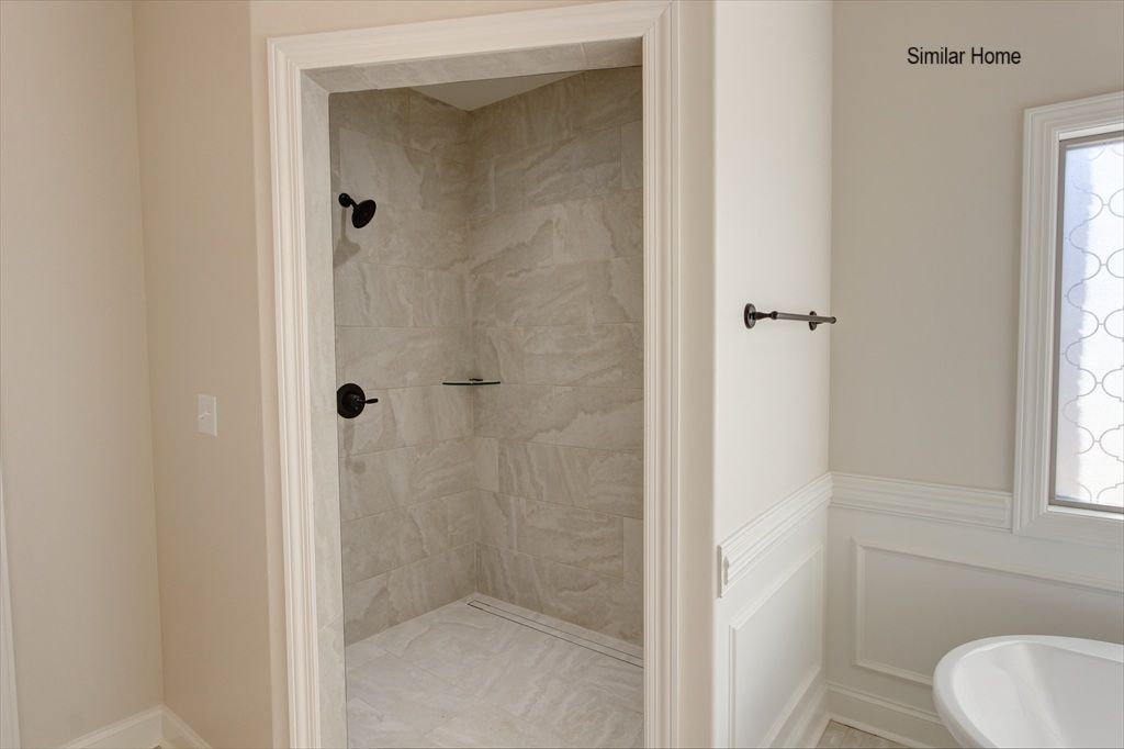 MasterBath Tiled Shower