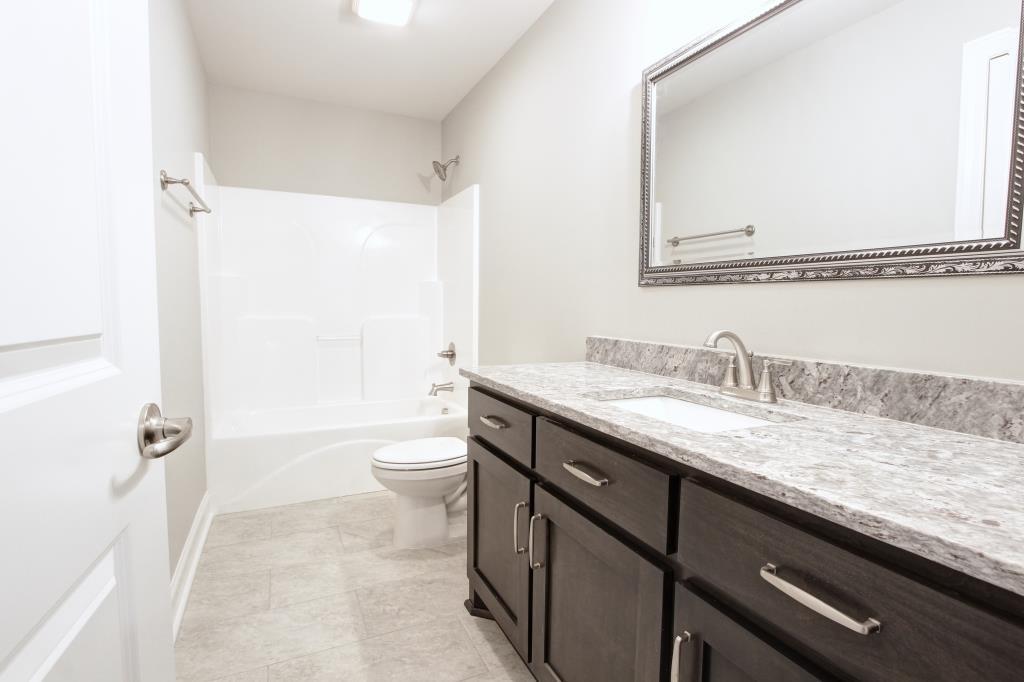 Upstairs Bath2