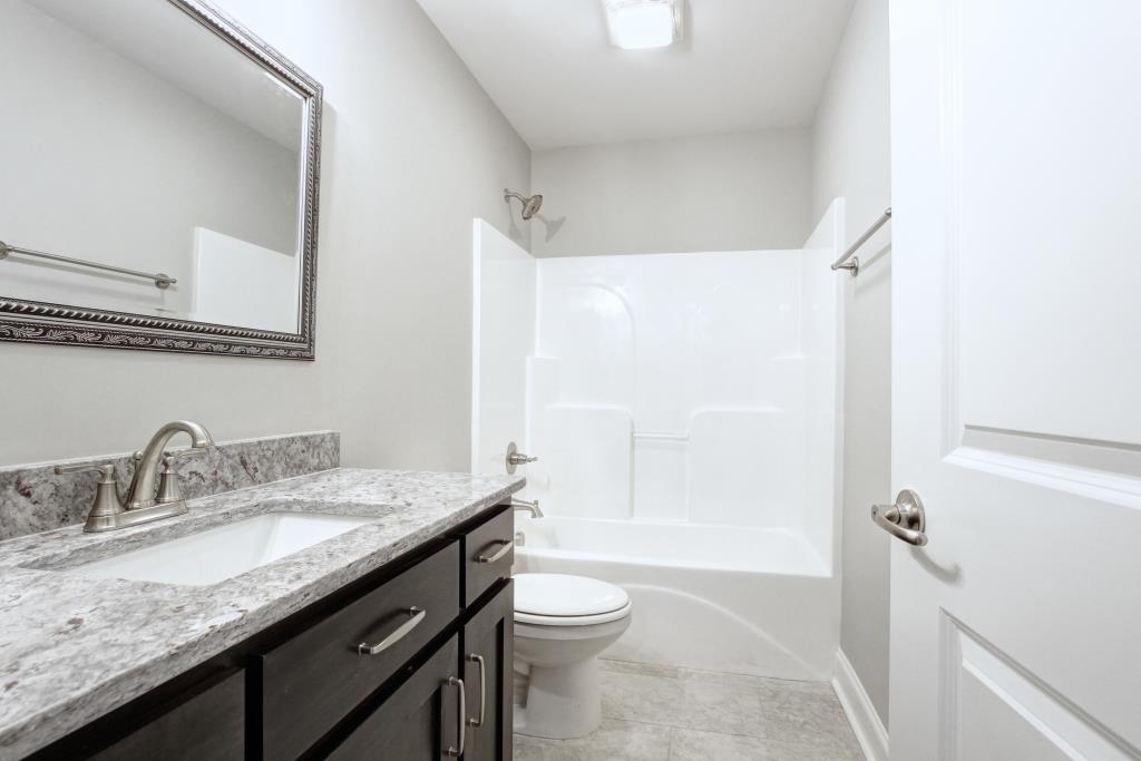 Upstairs Bath3