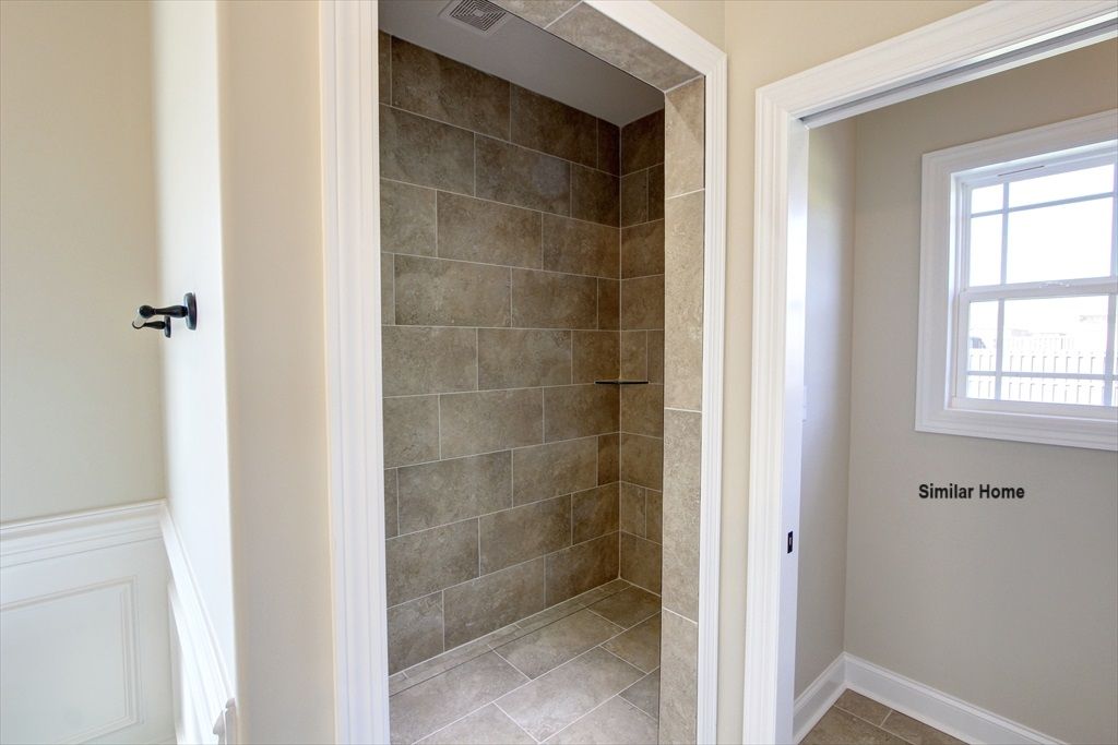 MasterBath Large Tile Shower