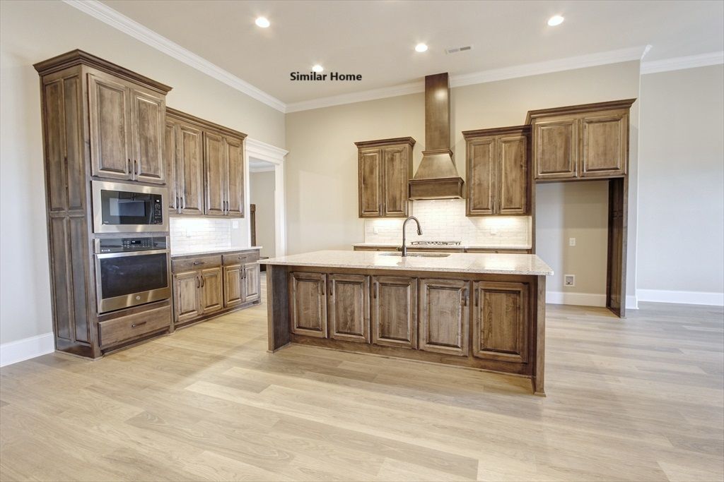 Kitchen Wood Cabinets
