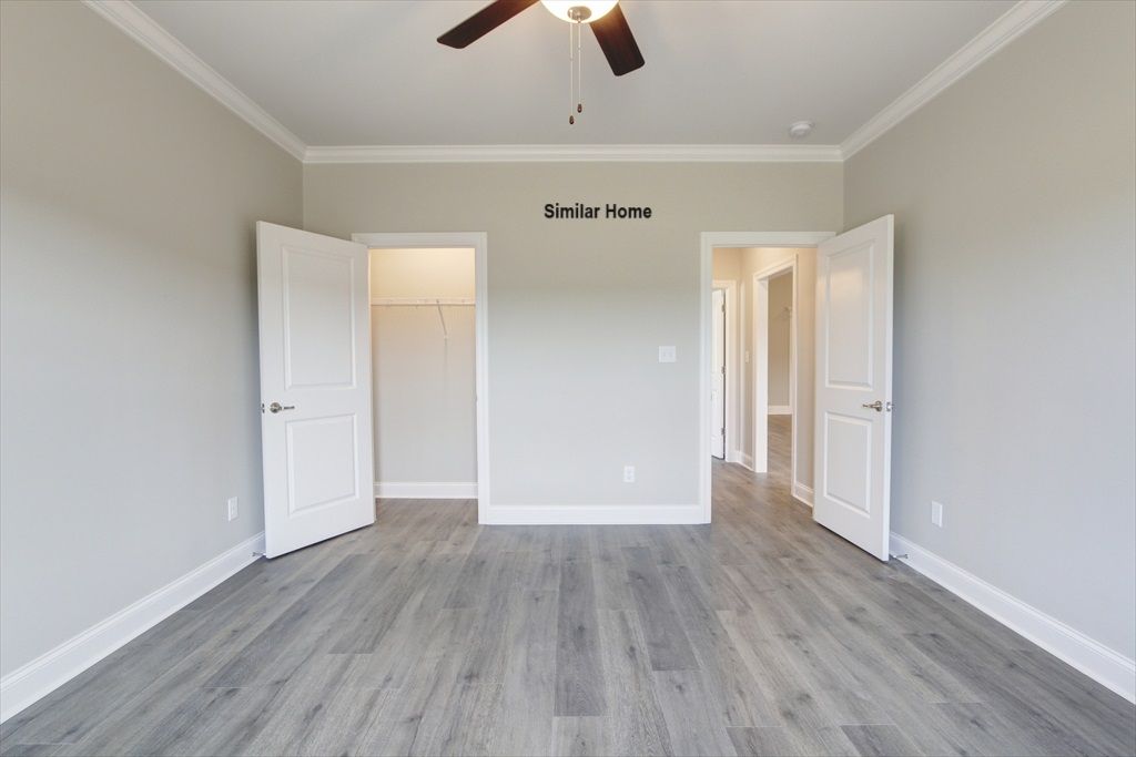 Bed4 Closet