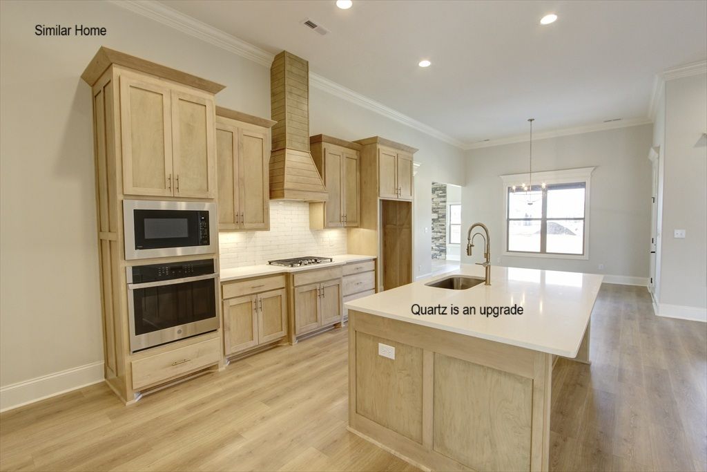 Kitchen Wood Cabinets