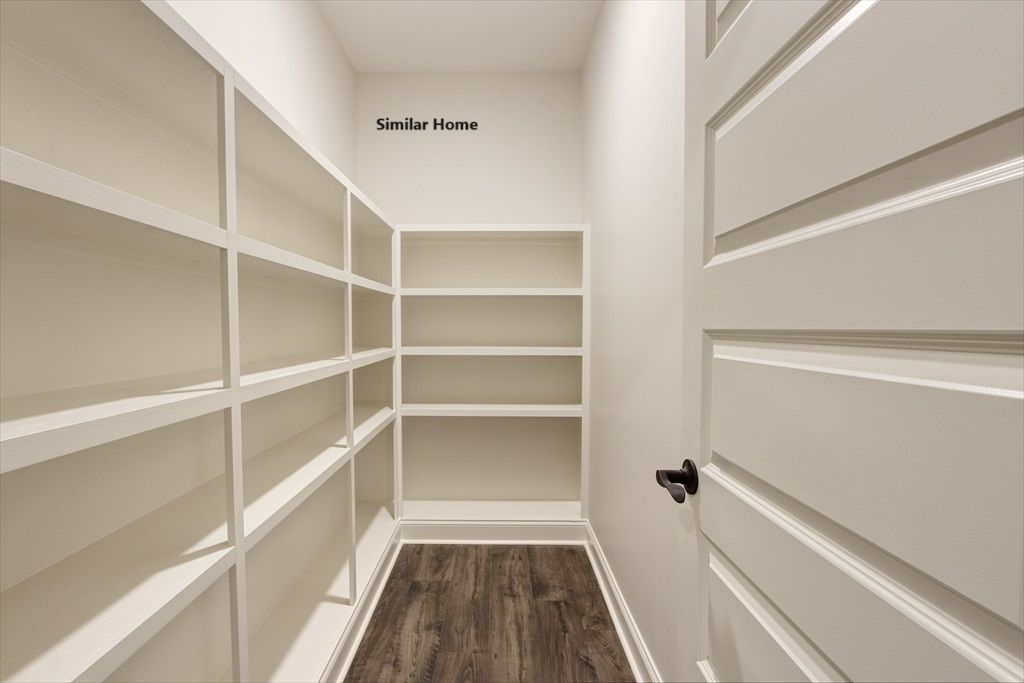 Pantry Walk In