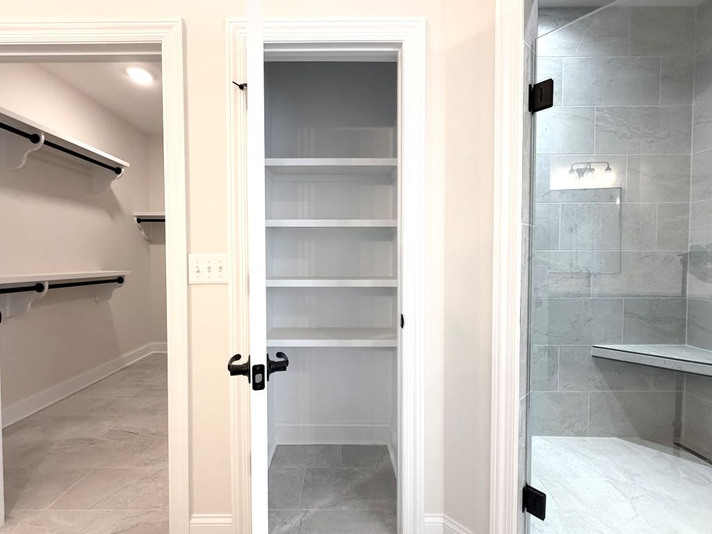 Master Linen
