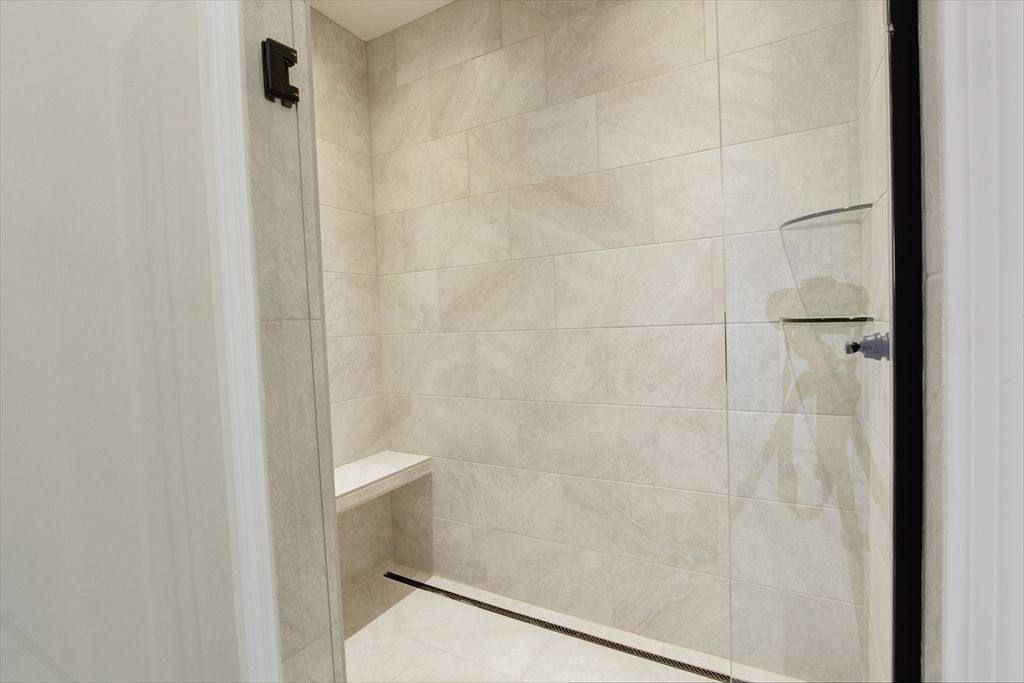 MasterBath Tiled Shower
