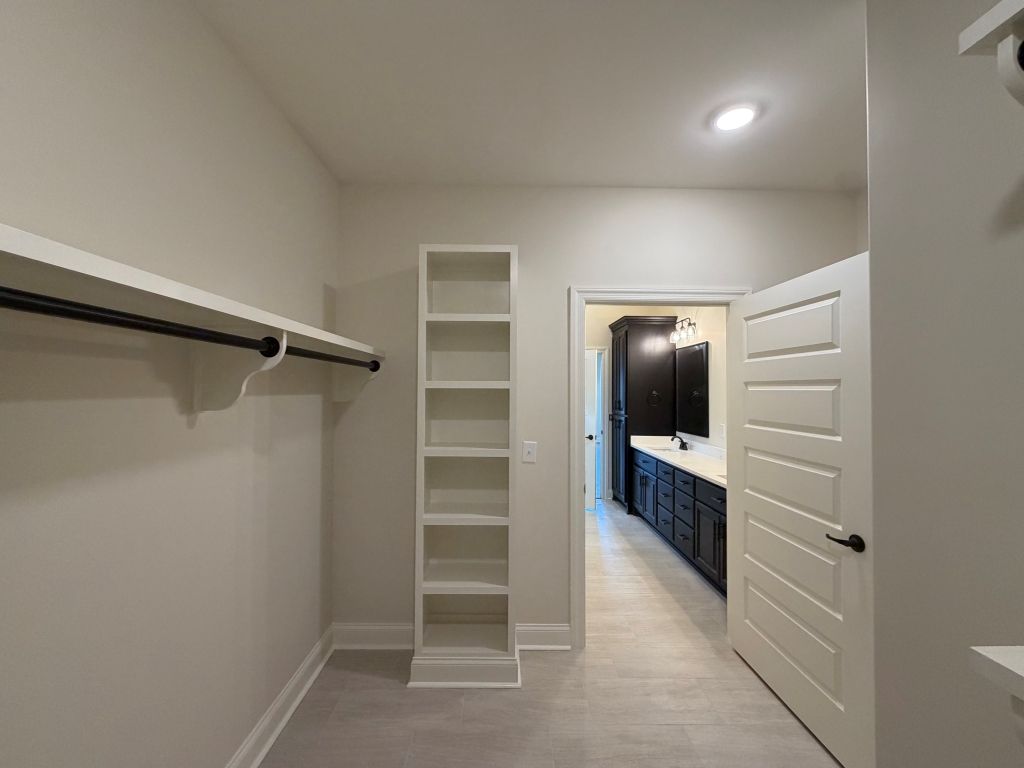 Master Closet to Master Bath