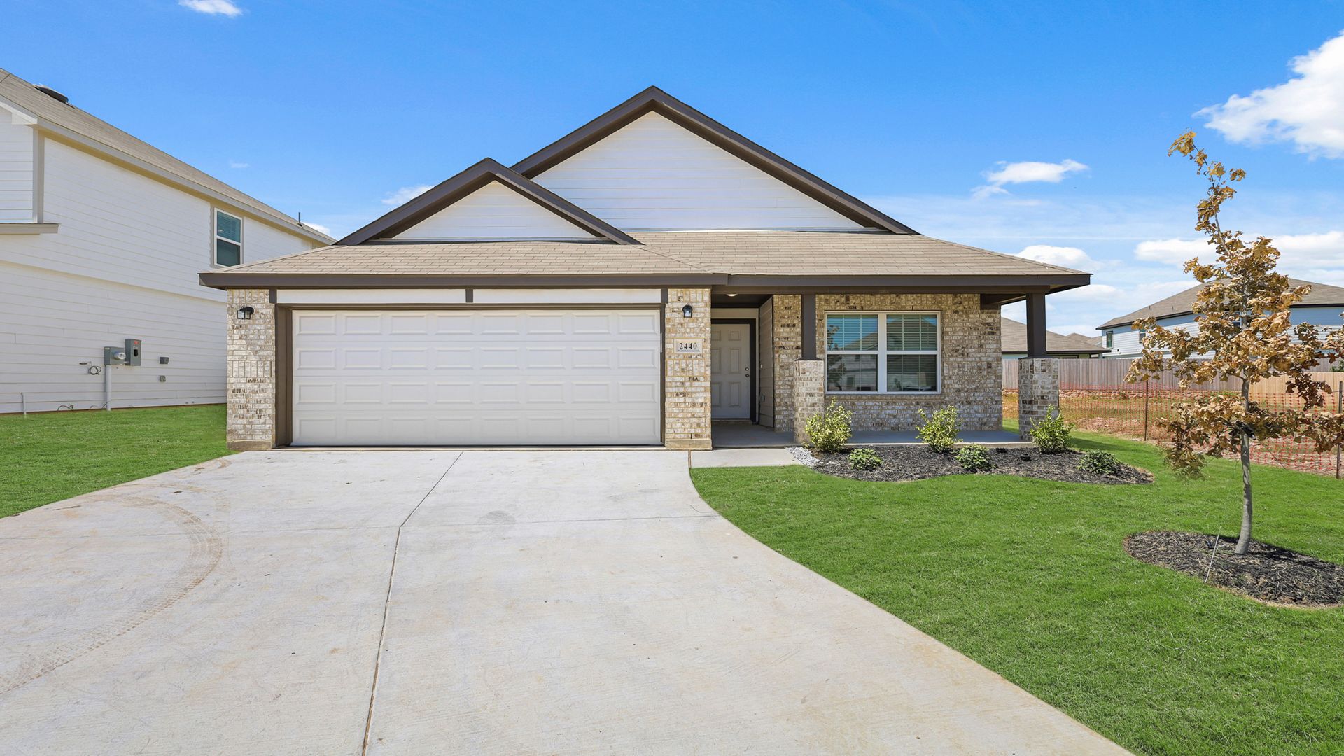 The Ravenna - Sycamore Landing: Fort Worth, Texas - Legend Homes