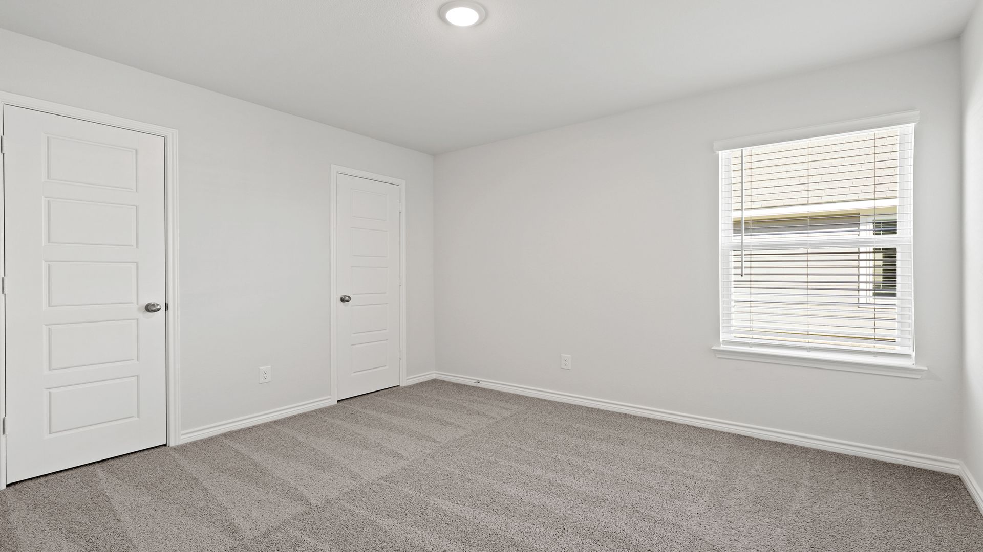Secondary bedroom