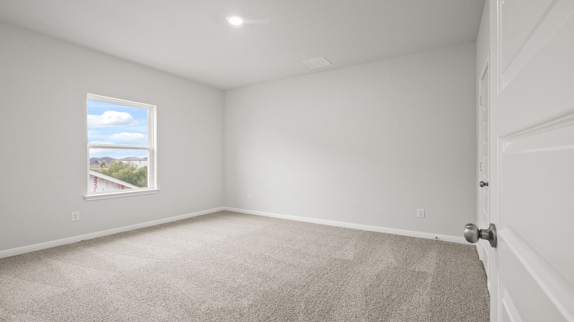 Secondary bedroom