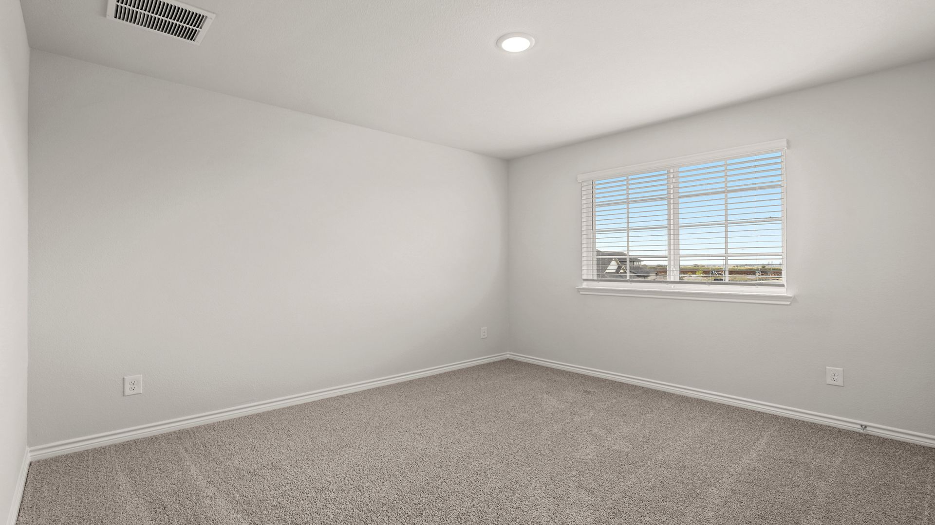 Secondary bedroom