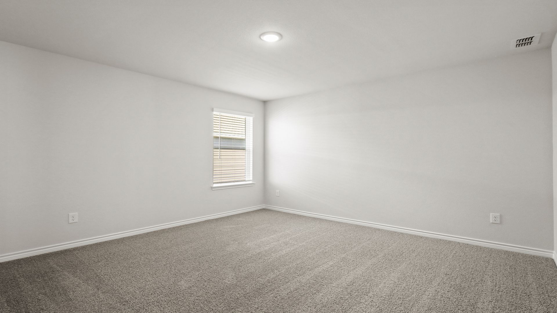 Secondary bedroom