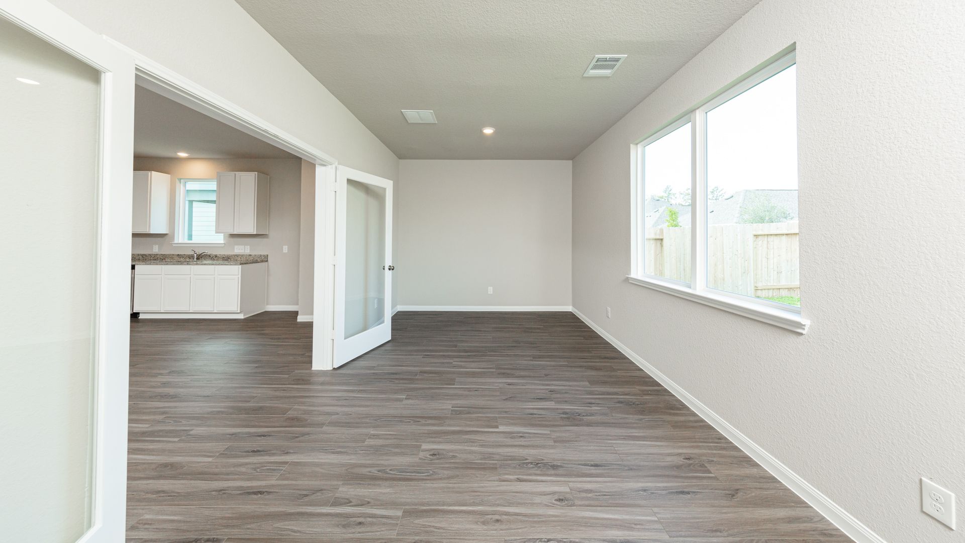 Flex Room