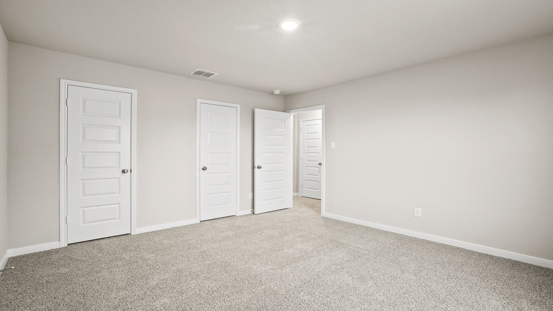 Upstairs Bonus Living Space - Secondary Bedroom