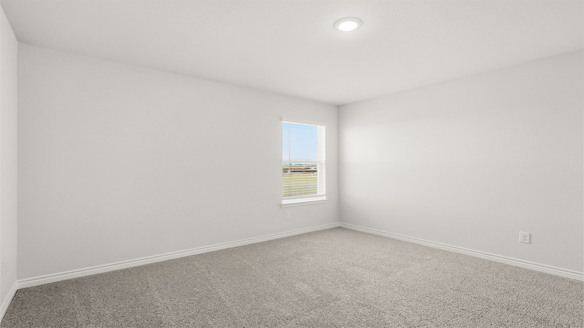 Secondary bedroom