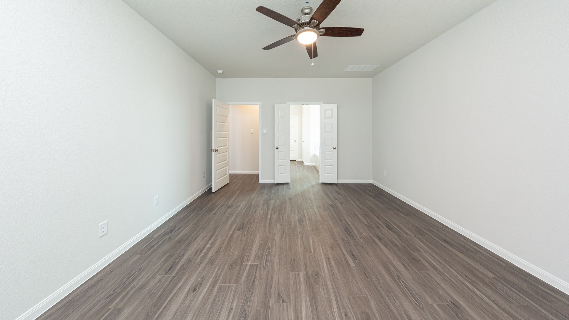 Images are a model representation and may depict options and upgrades not featured on the home available for purchase.