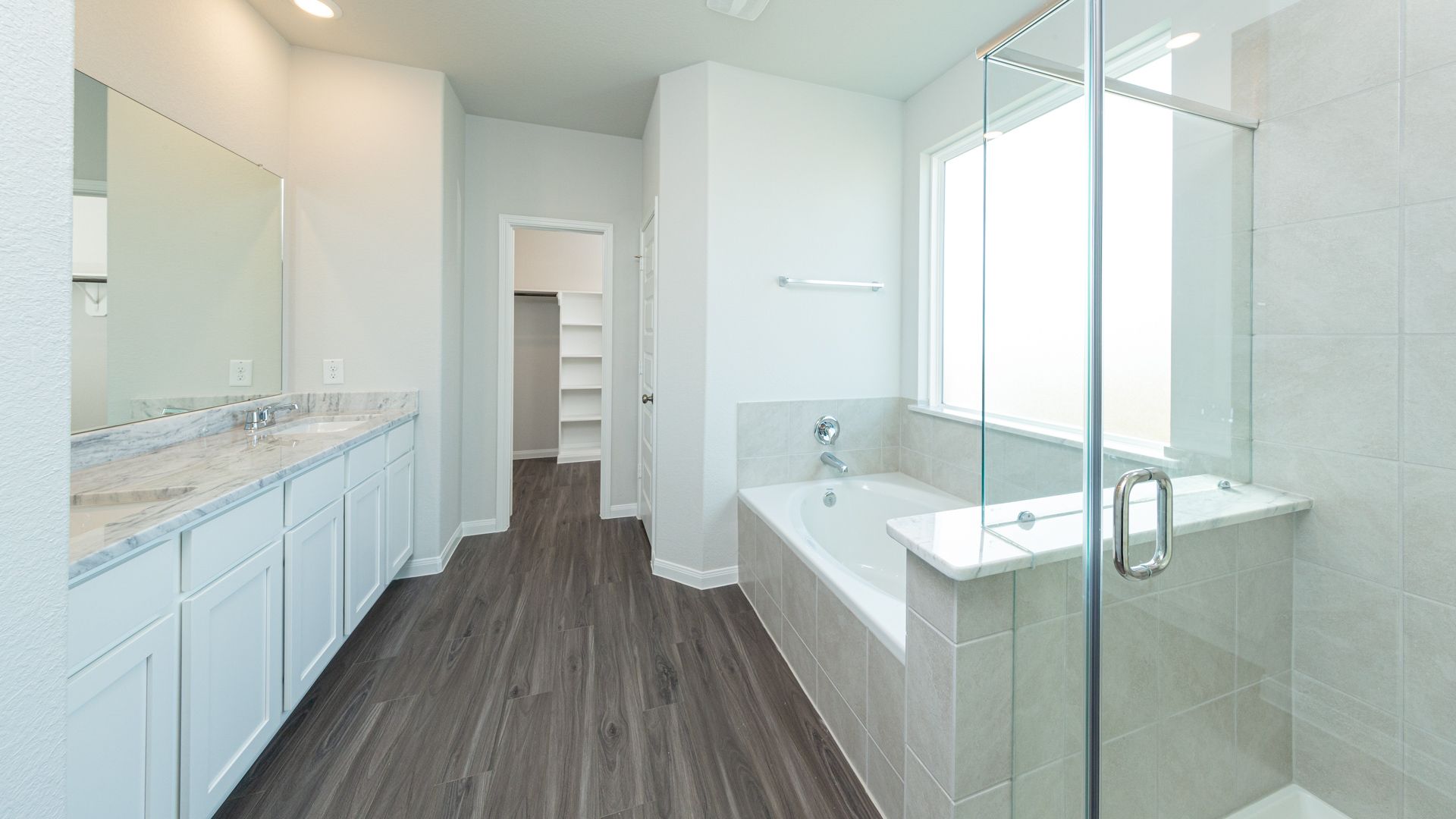 Images are a model representation and may depict options and upgrades not featured on the home available for purchase.