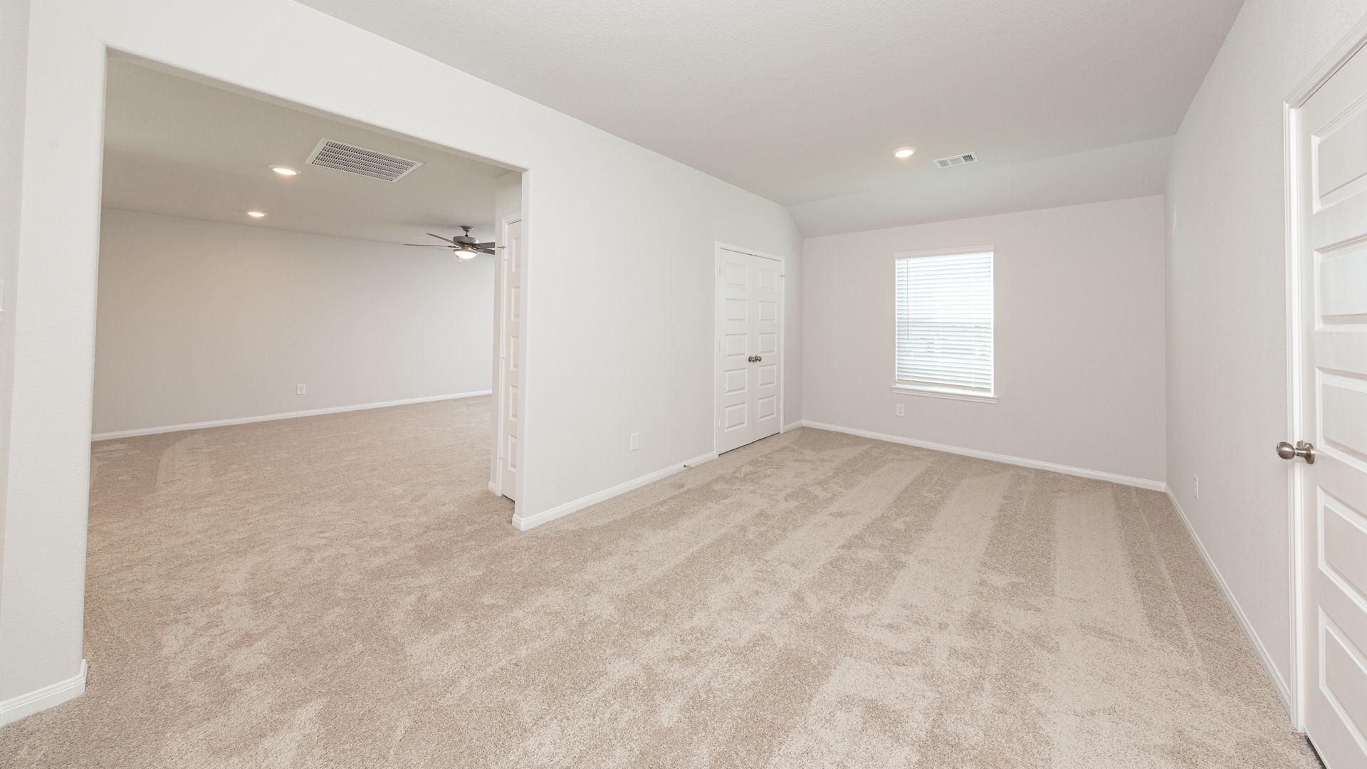Images are a model representation and may depict options and upgrades not featured on the home available for purchase.
