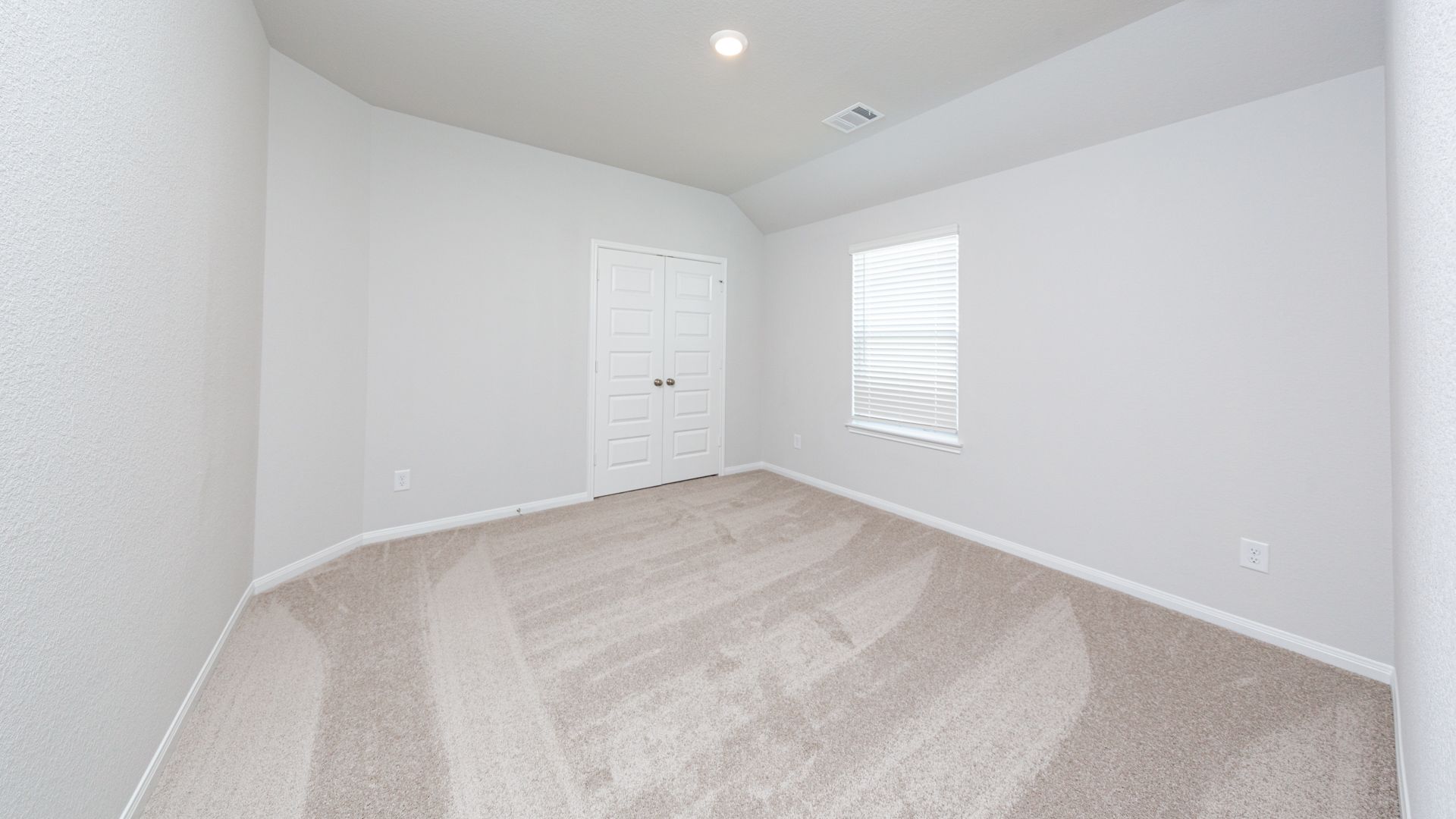 Images are a model representation and may depict options and upgrades not featured on the home available for purchase.