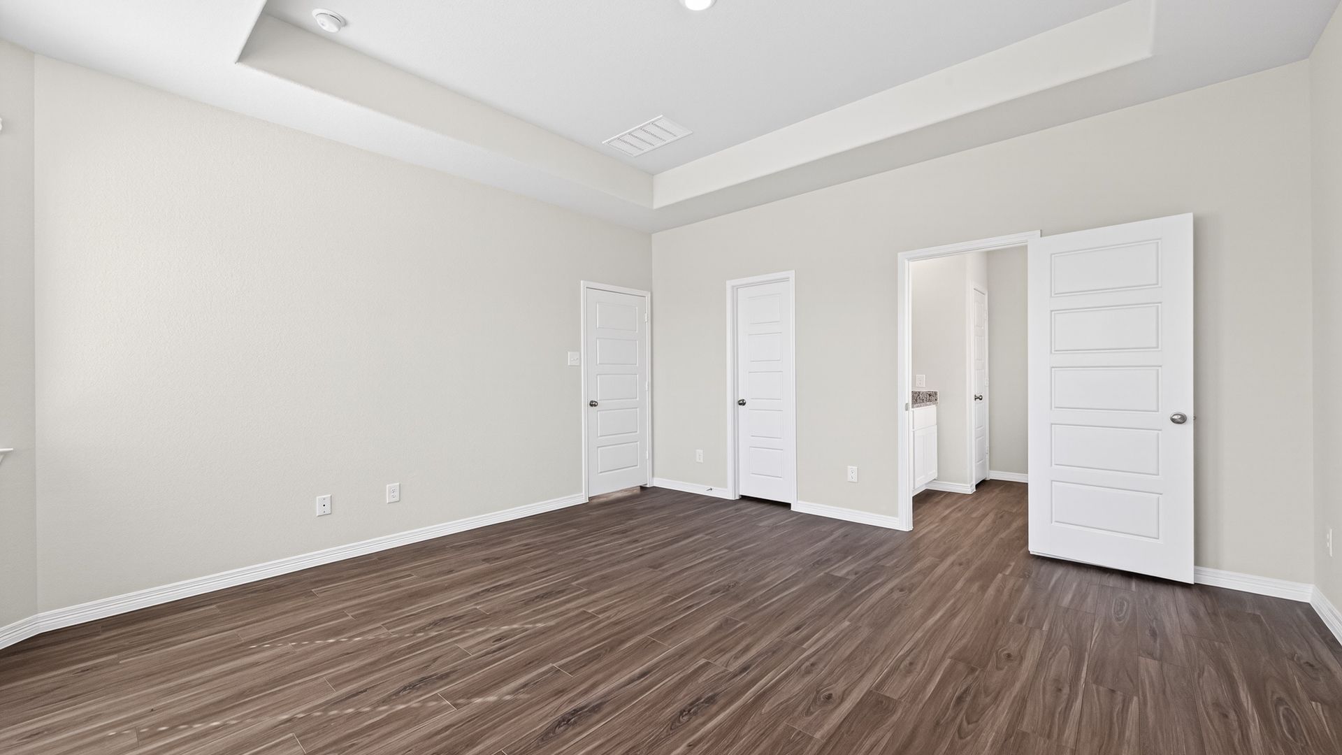 Primary suite